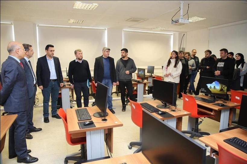 a-software-laboratory-was-established-in-the-computer-engineering-department-in-engineering-faculty