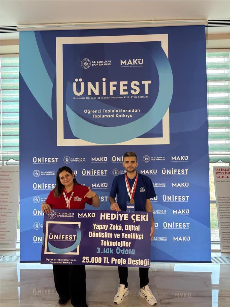 muhendislik-ogrencilerimizden-unifest-te-buyuk-basari