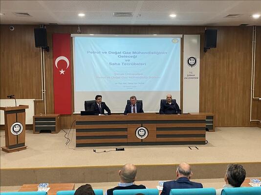 petrol-muhendisliginin-paneli-buyuk-ilgi-gordu